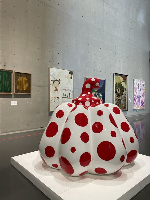 緩步徐行，盡覽寰宇萬象 龍美術館全球藝術景觀特展暨影視美術道具置景服務探索